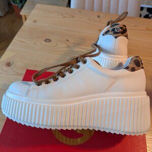 Wishbone - Jessie Platform Leather Sneakers size 9 / Baskets en cuir pointure 9